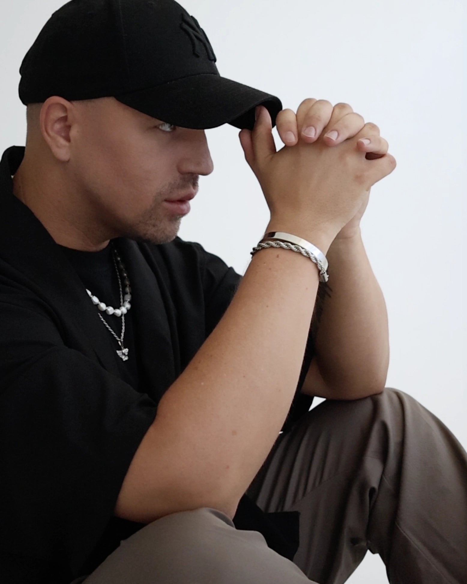 Pánsky Elegantný Bangle - Silver