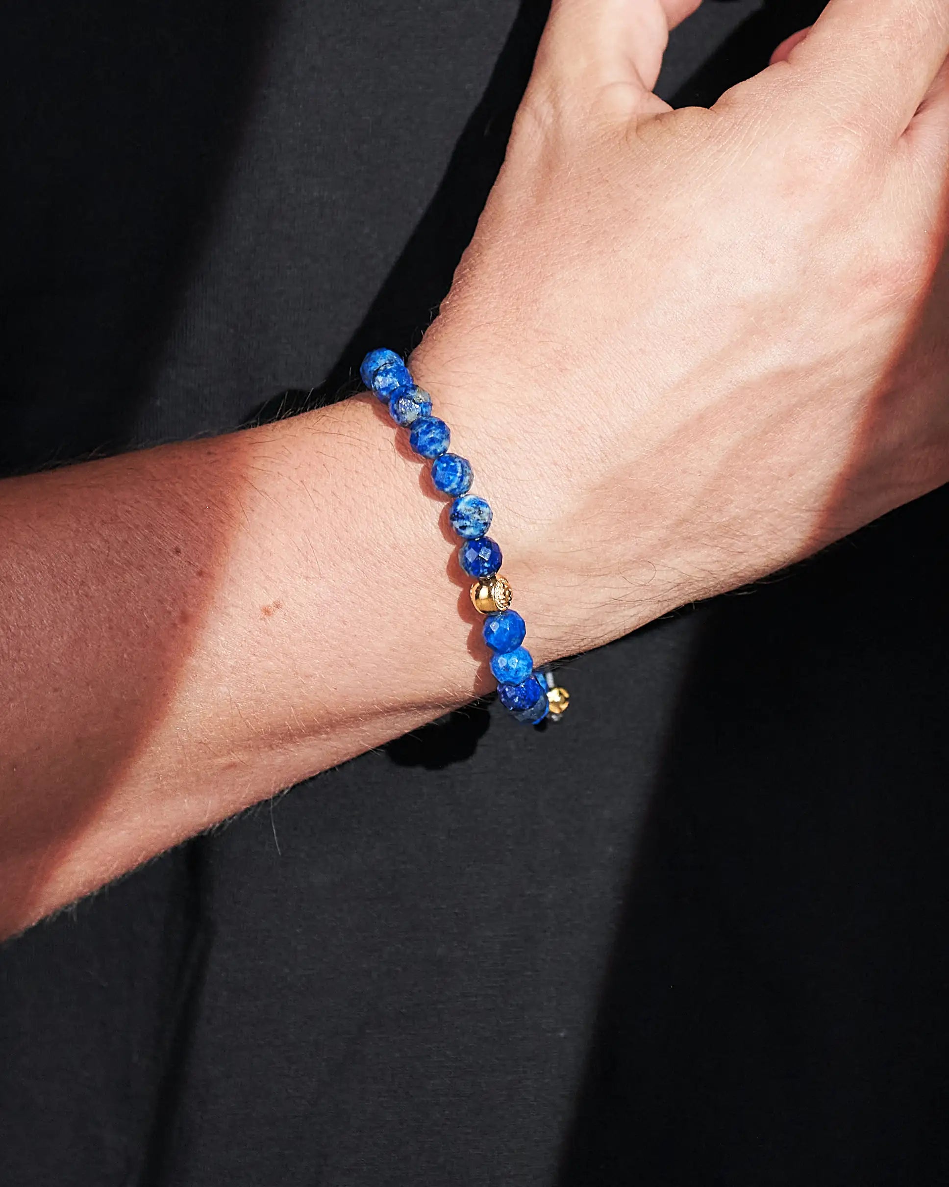 Pánsky Macramé Náramok - Lapis Lazuli & Gold