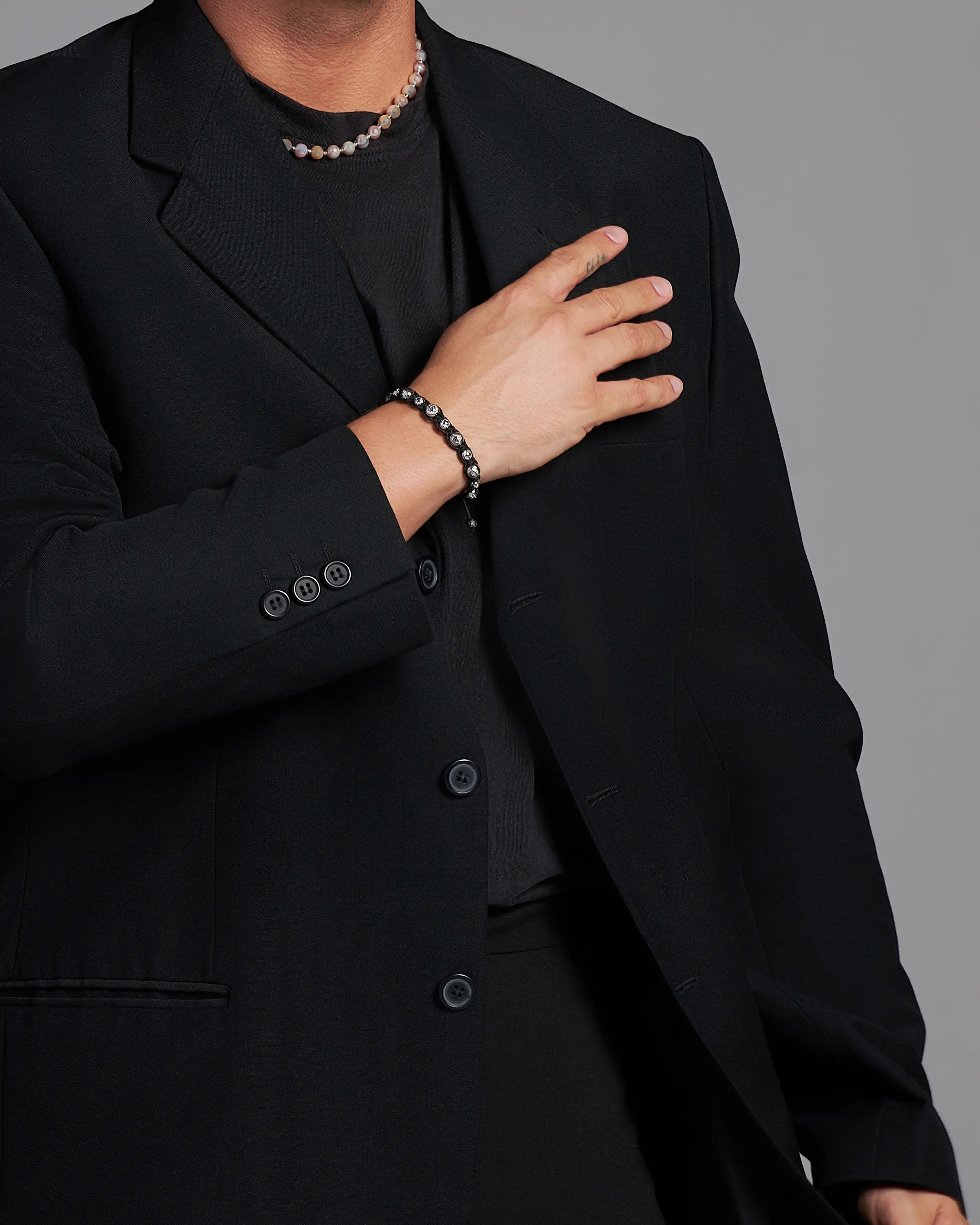 Pánsky Macramé Náramok - Silver NMDYI Beads & Black String